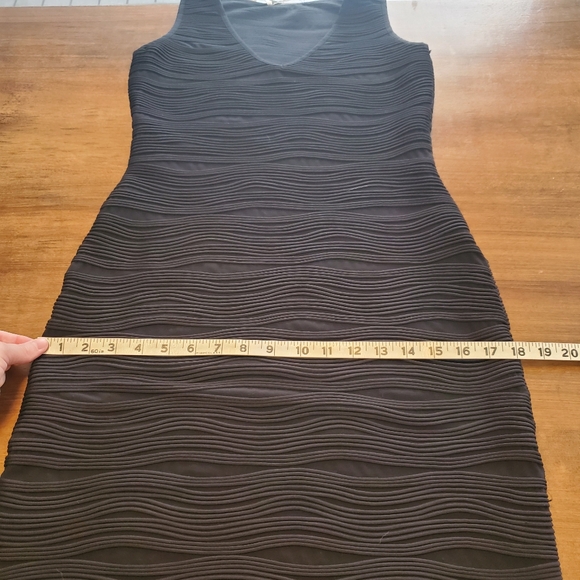 Little Black Dress Joseph Ribkoff Size 8 - Picture 9 of 11